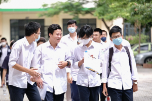 Gần 300 nghìn thí sinh đăng ký dự thi tốt nghiệp THPT trong buổi đầu