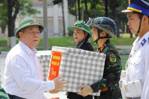 Ban chỉ đạo Trung ương kỷ niệm các ngày lễ lớn thăm, động viên các khối diễu binh, diễu hành