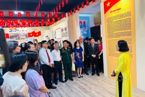 Bảo tàng Lịch sử Quốc gia khai mạc trưng bày chuyên đề ‘Non sông liền một dải’