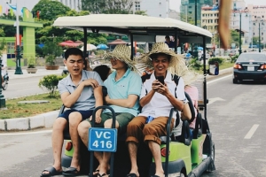 TP. Sầm Sơn quản lý hoạt động xe điện 4 bánh phục vụ du lịch
