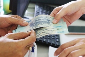 Nghỉ lễ 30/4 - 1/5: Tiền lương làm thêm giờ, thưởng ra sao?