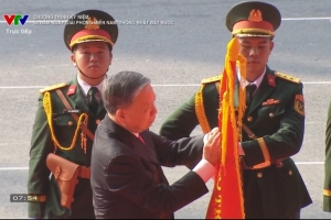 Đảng bộ, chính quyền và Nhân dân TP. HCM đón nhận danh hiệu Anh hùng Lao động