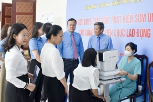 Công nhân là lực lượng nòng cốt đưa đất nước bước vào kỷ nguyên mới