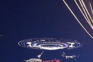 Ngừng biểu diễn 10.500 drone
