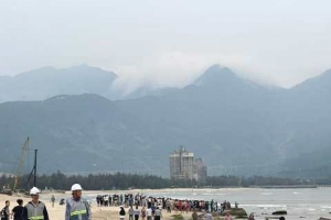 Đà Nẵng: Hai em nhỏ đuối nước ở biển Nam Ô