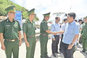 Bí thư Tỉnh ủy Kiên Giang thăm, kiểm tra, khảo sát tuyến biển, đảo