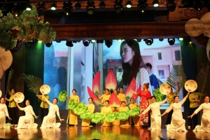 Hội thi Tuyên truyền lưu động “Lời Bác sáng mãi quê hương”