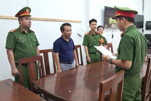 Khởi tố, bắt tạm giam đối tượng lừa đảo 16 tỷ đồng bằng chiêu “chạy án”