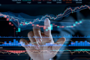 VN-Index hôm nay: Nhà đầu tư cân nhắc giải ngân cổ phiếu có vận động tích cực về giá