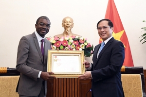Phó Thủ tướng Bùi Thanh Sơn tiếp Giám đốc Trung tâm Di sản thế giới của UNESCO