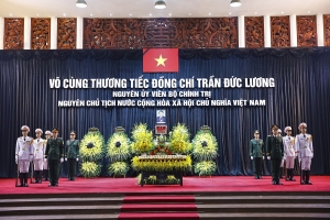 Đang diễn ra Lễ viếng nguyên Chủ tịch nước Trần Đức Lương