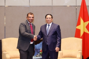Thủ tướng Phạm Minh Chính làm việc với các doanh nghiệp hàng đầu Malaysia