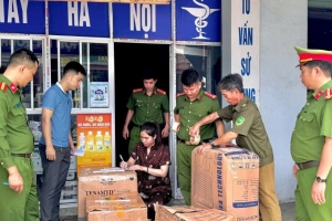 Phát hiện 2 cơ sở kinh doanh thuốc tây không phép với hơn 5.000 sản phẩm không rõ nguồn gốc
