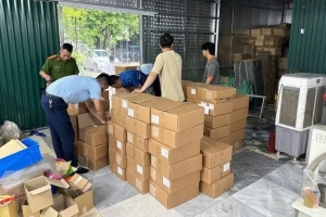 Phát hiện hàng ngàn lọ mỹ phẩm nhập lậu