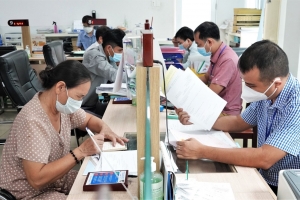 Bộ Nội vụ đề xuất cán bộ, công chức không hoàn thành nhiệm vụ 1 năm vào diện tinh giản biên chế
