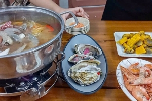 Vụ 7 người nhập viện sau bữa ăn buffet hải sản: Bộ Y tế vào cuộc