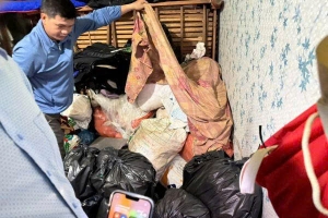 Quảng ngãi: Bắt 2 người tàng trữ hơn 1,3 tấn thuốc nổ và gần 4.000 kíp nổ