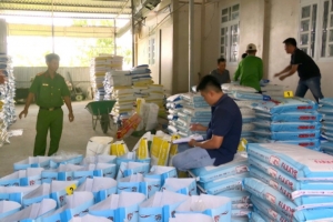 Bạc Liêu: Phát hiện một hộ sản xuất, tiêu thụ hơn 38 tấn thức ăn tôm giả