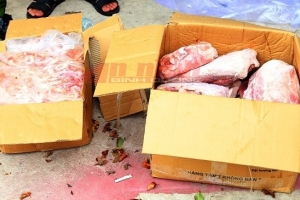 Bình Dương: Thu giữ 11 tấn thực phẩm hết hạn bán cho nhà hàng, suất ăn công nghiệp