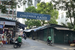 Hà Nội: Chợ Nhà Xanh đồng loạt đóng cửa, nỗi lo từ việc siết kiểm tra nguồn gốc hàng hóa
