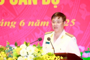 Đại tá Đinh Việt Dũng giữ chức Giám đốc Công an tỉnh Nghệ An