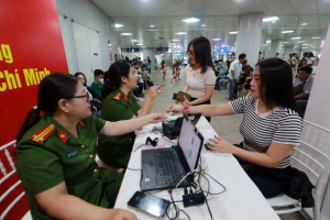 Công an TP. Hồ Chí Minh tiến hành thu hồi và cấp mới con dấu cho các cơ quan, đơn vị sau sáp nhập