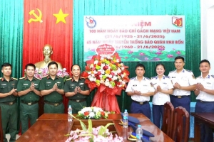 Hải đội 102 chúc mừng các cơ quan báo chí nhân dịp 21/6