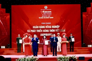 Agribank được vinh danh tại chương trình “Vinh quang Việt Nam” 2025: Khẳng định vị thế trụ cột trong sự nghiệp phát triển “Tam nông”