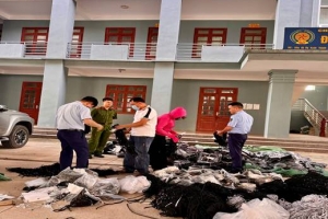 Ninh Bình: Tiêu huỷ hơn 56.500 sản phẩm quần áo và phụ kiện may mặc giả mạo nhãn hiệu
