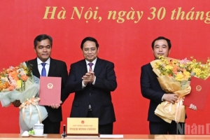 Thủ tướng Phạm Minh Chính trao Quyết định của Thủ tướng Chính phủ về bổ nhiệm cán bộ