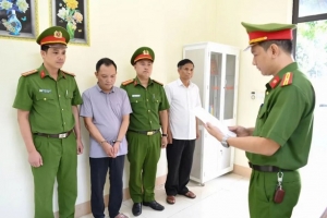 Bắt giám đốc công ty sản xuất mỹ phẩm giả tại Phú Thọ