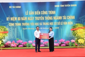 Agribank ủng hộ 2 tỷ đồng xóa nhà tạm, nhà dột nát trên địa bàn tỉnh Tuyên Quang