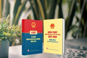 Ấn phẩm hợp nhất toàn bộ nội dung gốc "Hiến pháp nước Cộng hòa xã hội chủ nghĩa Việt Nam năm 2013" ra mắt