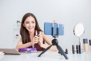 Dự thảo Luật Thương mại điện tử: Siết trách nhiệm sàn, buộc gỡ bỏ sản phẩm vi phạm trong 24 giờ