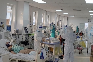Sốt xuất huyết, tay chân miệng, Covid-19 có xu hướng tăng