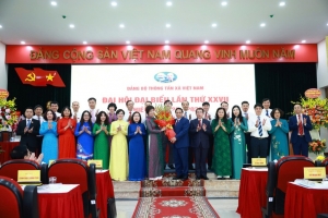 Thủ tướng: TTXVN phải tiên phong, gương mẫu, đi đầu trên mặt trận tư tưởng