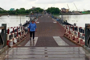 Ninh Bình tạm dừng hoạt động cầu phao Ninh Cường để ứng phó bão số 3