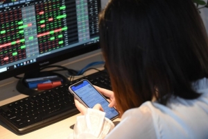 VN-Index hôm nay: Nhà đầu tư hạn chế mua đuổi, gia tăng tỷ trọng các cổ phiếu đã tăng nóng