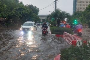 Cảnh báo Hà Nội có nguy cơ ngập úng tại nhiều tuyến phố