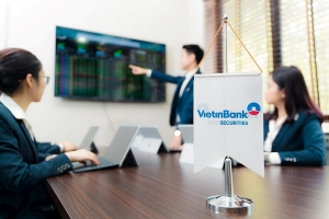 Lợi nhuận CTS quý II bứt phá 741%, cổ phiếu tăng trần lập đỉnh mới