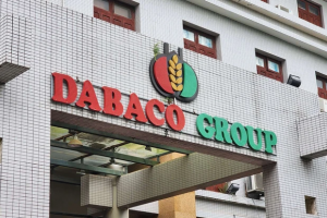 Cổ phiếu DBC bất ngờ kịch trần, thanh khoản cao nhất hơn 1 tháng