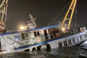 Tìm thấy thi thể nam giới, nghi nạn nhân vụ lật tàu Vịnh Xanh 58