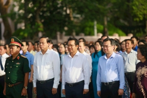 Đoàn lãnh đạo TP. HCM thăm, tri ân người có công tại đặc khu Côn Đảo