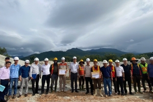 Phó Tổng giám đốc EVNNPT Nguyễn Ngọc Tân kiểm tra thực địa Dự án Trạm biến áp 220kV Chân Mây và đường dây đấu nối