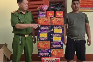 Lạng Sơn: Biên phòng Hữu Nghị bắt giữ lái xe đầu kéo vận chuyển 54kg pháo lậu