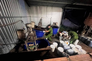 Triệt phá cơ sở nghi sản xuất hàng trăm tấn phân bón giả tại Lâm Đồng