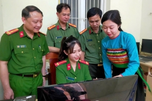 Phấn đấu đến ngày 15/8/2025 hoàn thành việc cấp, đổi Thẻ đảng viên mới theo quy định