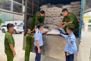 Nghệ An: Phát hiện, tạm giữ hơn 3 tấn đường cát nhập lậu