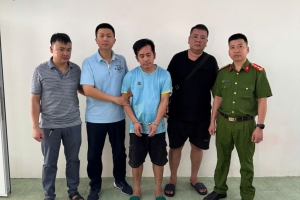 Bắt giữ đối tượng truy nã về tội “Tổ chức cho người khác nhập cảnh trái phép”