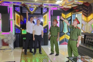 UBND cấp xã có quyền cấp, thu hồi giấy phép kinh doanh dịch vụ karaoke
